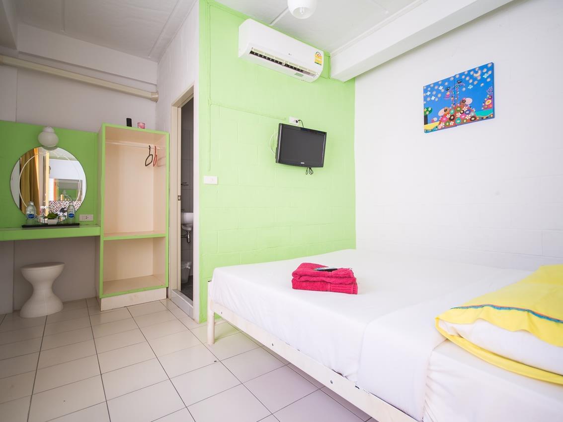Sleep Sheep Phuket Hostel Sha Esterno foto