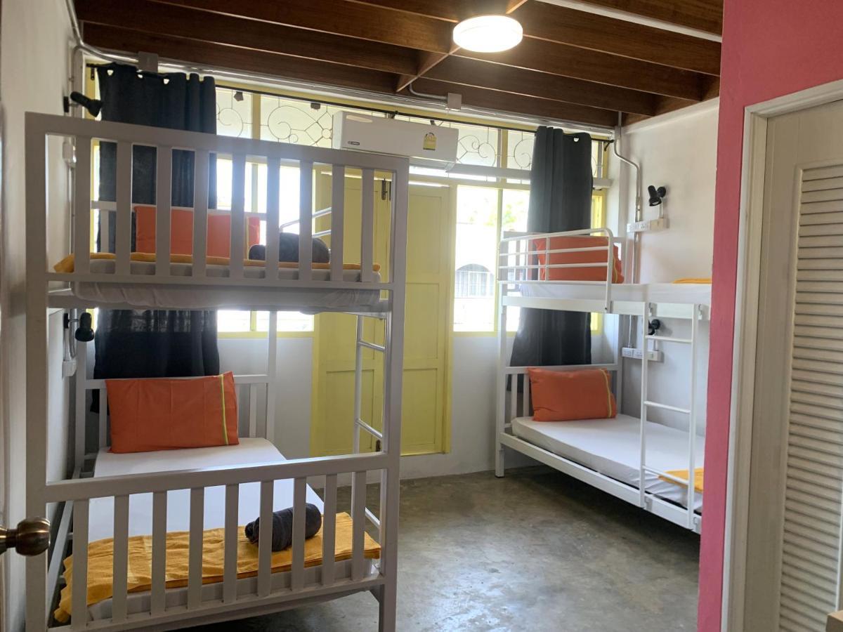 Sleep Sheep Phuket Hostel Sha Esterno foto